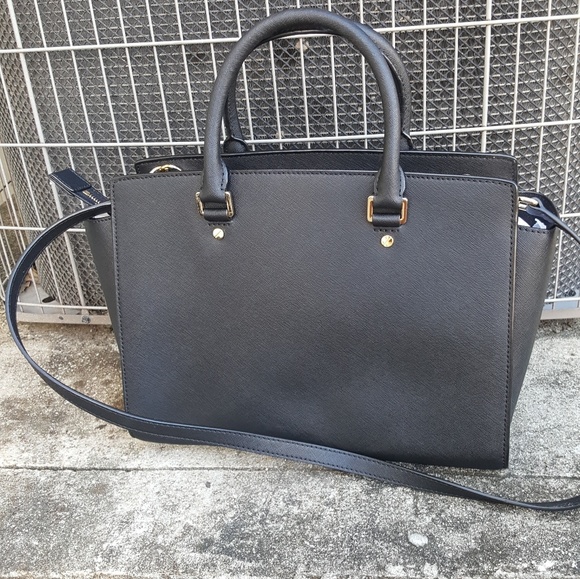 💥SALE💥Michael Kors Large Tote 💥LIKE NEW💥 - Picture 3 of 8